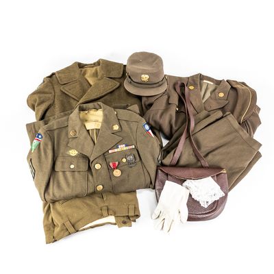 Sale Photo Thumbnail #205: WWII US Army & WAC Uniform Grouping