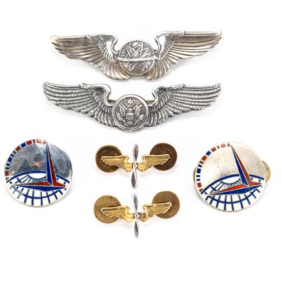 Sale Photo Thumbnail #215: WWII Pilot & Navigator Wings & ATC Discs (6)