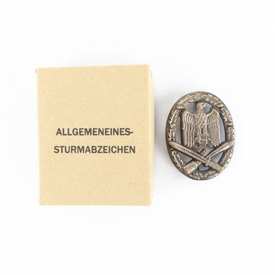 Sale Photo Thumbnail #118: WWII German General Assault Badge in Box