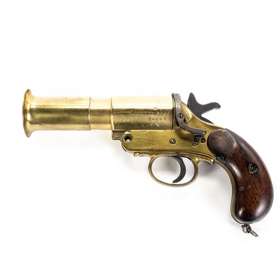 Sale Photo Thumbnail #106: HOLD WWII Australian CSR No. 3 Mk I Flare Gun