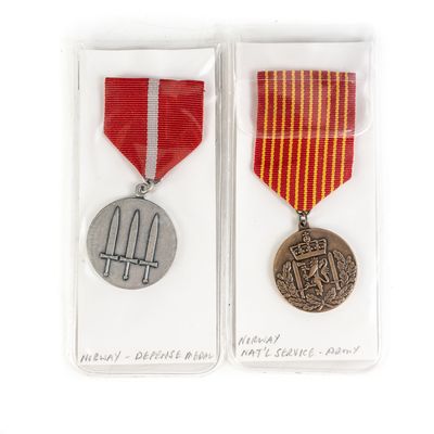 Sale Photo Thumbnail #263: 2 Portuguese Medals 1 Army 1 Defence