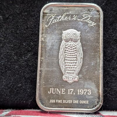 Sale Photo Thumbnail #332: 1 oz. .999 FINE SILVER Owl Father's Day Designed Art Bar
