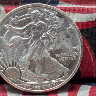Sale Photo Thumbnail #51: 1 Troy Ounce .999 FINE SILVER American Eagle Designed Round