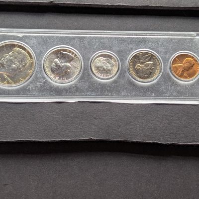 Sale Photo Thumbnail #289: 1964 Year U.S. Coin Set in Whitman Case - Includes (3) 90% Silver Coins