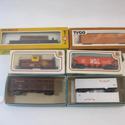 Sale Photo Thumbnail #408