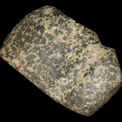 Sale Photo Thumbnail #149: 4 1/2" Iowa Slant Groove Axe, Central
