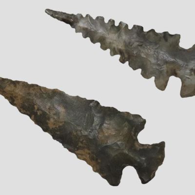 Sale Photo Thumbnail #159: Lot of 2 Very Well-Made Scallorn Points, Northern Texas