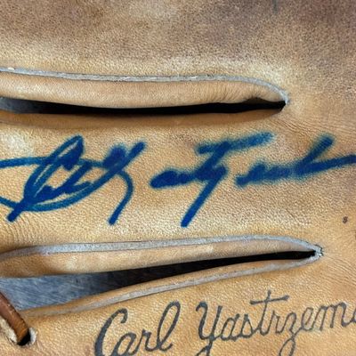 Carl Yastrzemski Signed Spalding Player Model Mitt