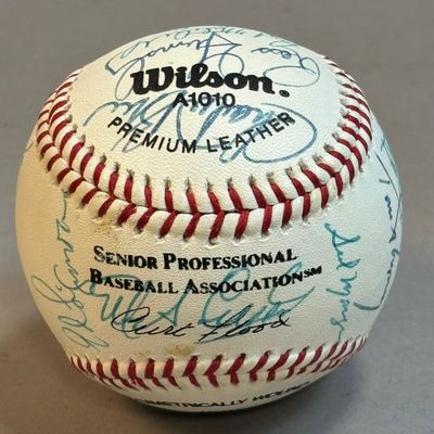 Earl Weaver Gold Coast Suns 1989-90 Team Ball