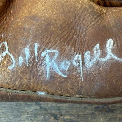 Detroit Tigers Bill Roggell Signed Baseball Mitt