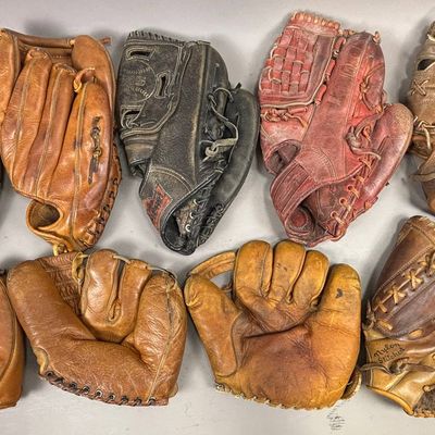 Lot 9 Vintage Baseball Gloves HANK AARON Nokona