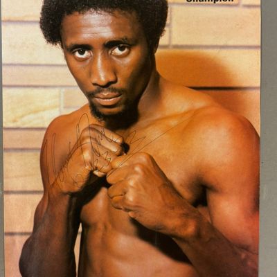 Tommy Hearns Signed Boxing 8x10 Photo