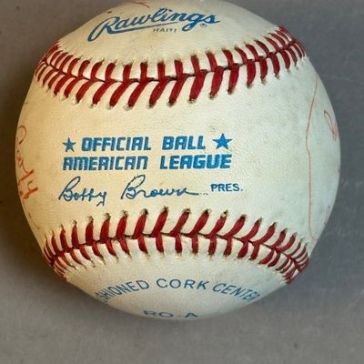 VINTAGE UNKNOWN TEAM SIGNED BASEBALL