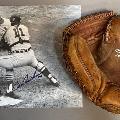 Pair Bill Freehan Signed Catchers Mitt & Photo
