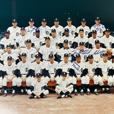 1969 Detroit Tigers Champs Team Signed Photo JSA