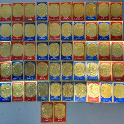 1965 Topps Embossed Lot MANTLE Clemente