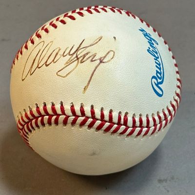 Rawlings Bobby Brown Signed Baseball