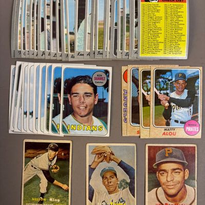 Nice Vtg 50s 60s Baseball Card Lot