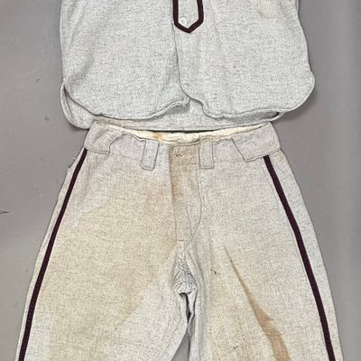 Felco BRAVES Little League Baseball Jersey Pair