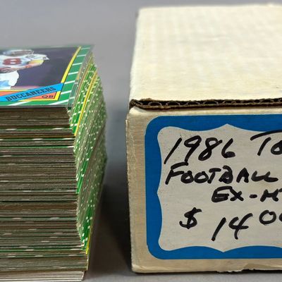 1986 TOPPS FOOTBALL LOT SET w/ RICE & YOUNG RC