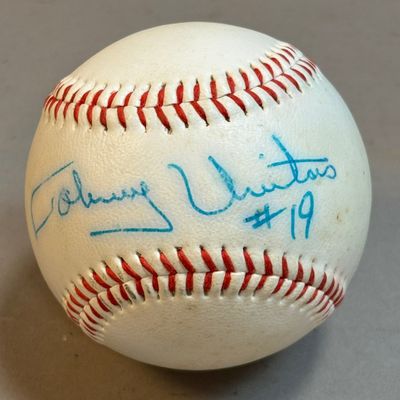 Johnny Unitas Single Signed #19 Baseball