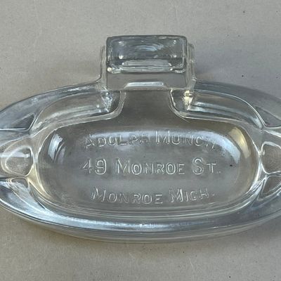 Adolph Munch 49 Monroe St Michigan Ashtray