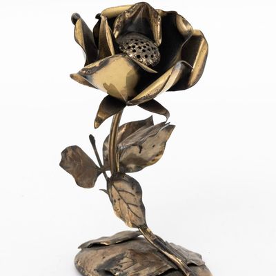A SILVER SPICE CONTAINER BY HANS TEPPICH (1904, Germany - 1983, Israel). Israel, c. 1948. On a hand