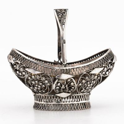 A FILIGREE MASTER SALT BASKET. Ukraine, c. 1820