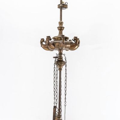 A LARGE BRASS OIL LAMP. India, early 20th century.