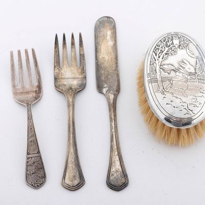 A GROUP OF FOUR STERLING SILVER CHILDREN'S UTENSILS - TIFFANY