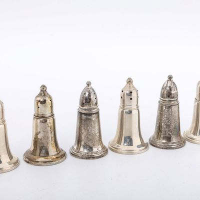 A GROUP OF 6 STERLING SILVER SALT AND PEPPER SHAKERS