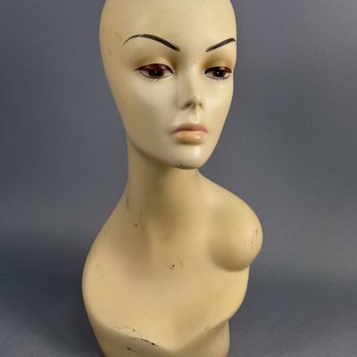 NJS Vinyl Stylized Mannequin Bust