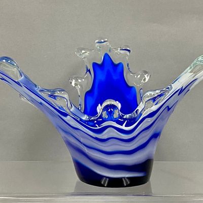Kirch Ukrainian Art Glass Splash Bowl