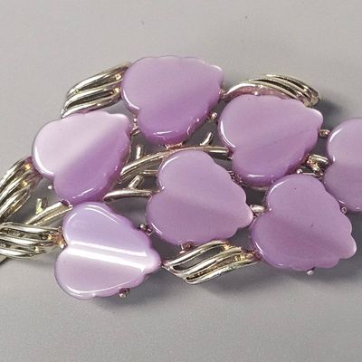 Coro Lavender Moonglow Leaf Brooch
