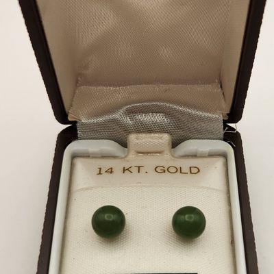 14K Gold Jade Studs Earrings