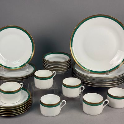 Richard Ginori Palermo Green Porcelain Dinner Service