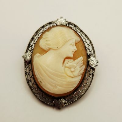 Carved Shell Cameo Filigree Brooch