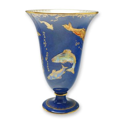 Wedgwood Bleu Souffle Lustre Fish Trumpet Vase Z4959