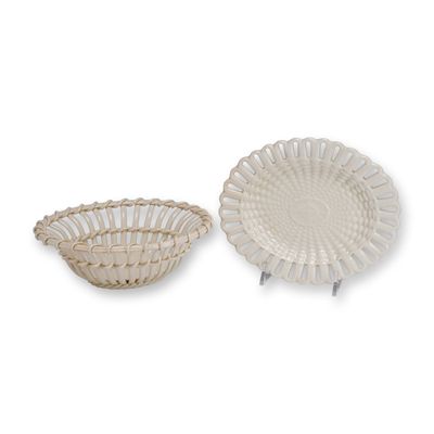 2pc Wedgwood Creamware Reticulated Chestnut Basket and Tray