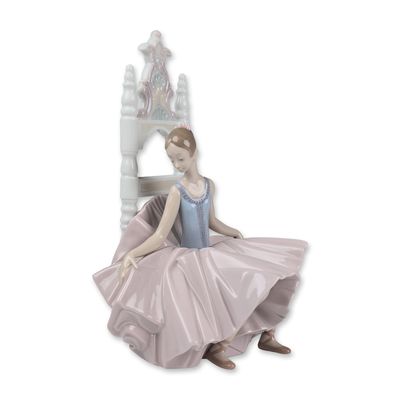 Lladro Porcelain Ballerina Figurine, After The Show  01006484