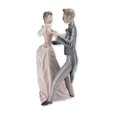 Lladro Porcelain Sculpture, Anniversary Waltz 1001372