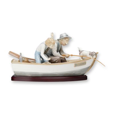 Lladro Fishing with Gramps Porcelain Figurine 5215 with Base