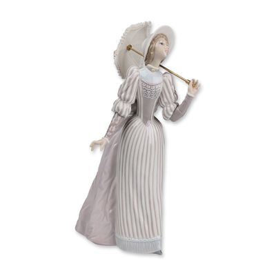 Lladro Porcelain Figurine, English Lady  01005324