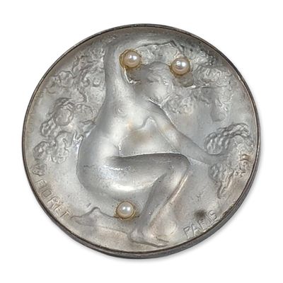 Sale Photo Thumbnail #189: Rare Rene Lalique Chose Promise Fioret Frosted Glass Medallion Pendant, c. 1924