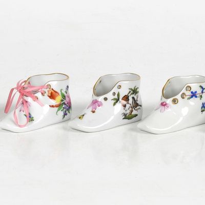 Seven Herend Hand-Painted Porcelain Baby Shoes, Late 20th Century