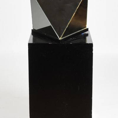 Sale Photo Thumbnail #306: Stanley Landsman (American, 1930-1984), Mirrored Light Sculpture