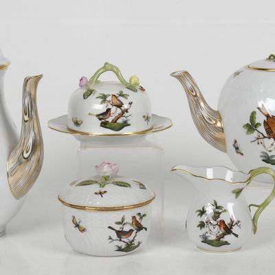 A Five Piece Hand-Painted Herend "Rothschild Bird" Porcelain Tea and Coffee Set, Late 20th Century