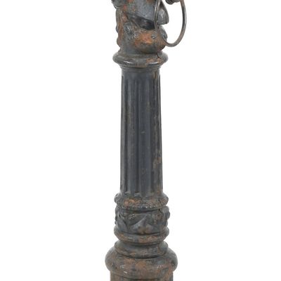 Sale Photo Thumbnail #353: An American Cast-Iron Horse-Head Hitching Post, Late 19th Century