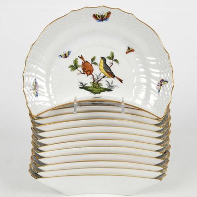 Twelve Hand-Painted Herend Porcelain "Rothschild Bird" Crescent Plates, Late 20th Century