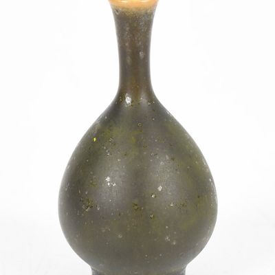 Sale Photo Thumbnail #394: A John Andersson for Hoganas Miniature Vase